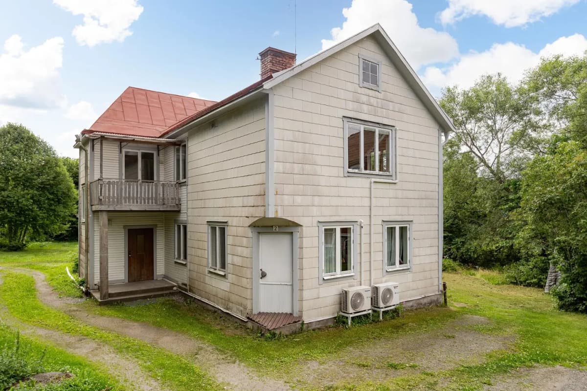 Kundens foto 3 – fasad i Örbyhus